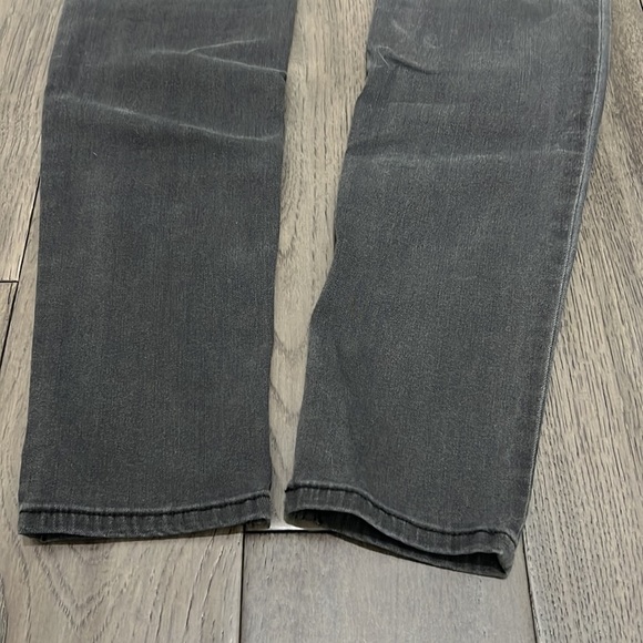 H & M maternity black distressed like skinny stretchy jeans - Picture 4 of 7